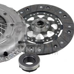 Комплект зчеплення KM 069 1061 VW Passat Skoda Superb