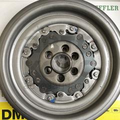 Маховик LUK 415074009 VW Golf Jetta Passat Skoda Octavia Superb Yeti 2.0- фото 2 | Интернет-магазин Авто-Кокс