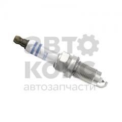 Свічка запалювання BOSCH 0 242 235 775 VW Golf Jetta Passat Skoda Octavia- фото 2 | Интернет-магазин Авто-Кокс