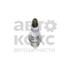 Свічка запалювання BOSCH 0 242 235 775 VW Golf Jetta Passat Skoda Octavia- фото 3 | Интернет-магазин Авто-Кокс