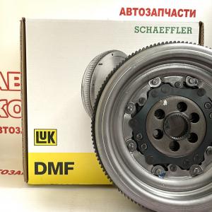 Маховик LUK 415074009 VW Golf Jetta Passat Skoda Octavia Superb Yeti 2.0- фото 1