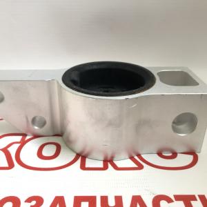 Сайлентблок Lemforder LM 34763 VW Caddy Jetta Skoda Octavia Yeti- фото 1